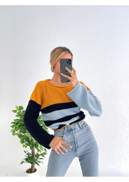 Kadın Renkli Çizgli Balon Kol Triko fırsatları