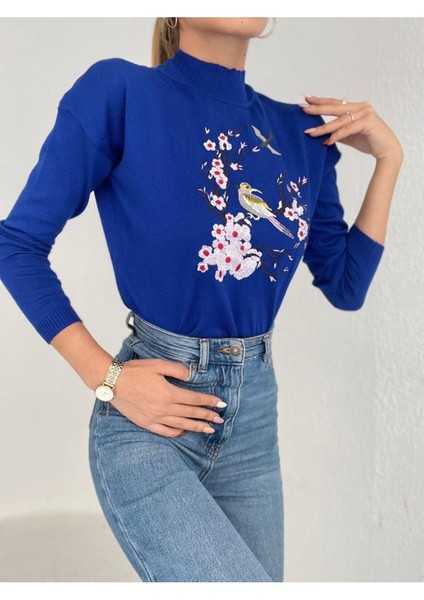 Kadın Kuş Nakışlı Triko