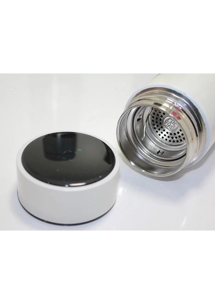 Anime Baskılı Digital Göstergeli Termos 500 ml ALK380