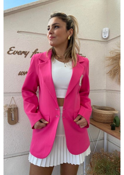 Etiket Detaylı Blazer Ceket