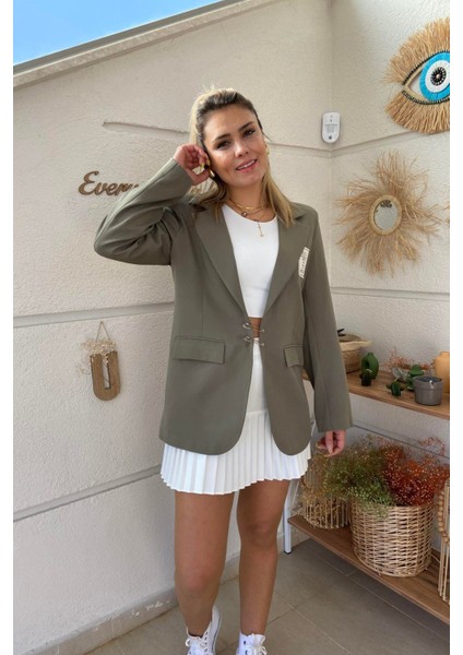 Etiket Detaylı Blazer Ceket