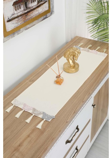 Kelebek Aksesuar ve Püsküllü Runner 90 x 30 cm ,R-86K