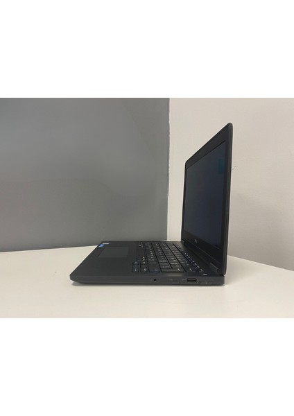 Notebook Latitude E7270 Intel I5 6300U 8gb 256GB M2 SSD 12.5"hd (B Laptop) 2.el 3AY Garanti