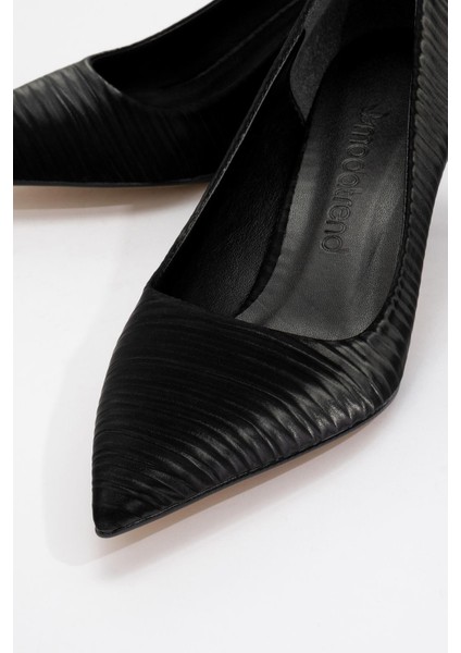 Kadın Sivri Burunlu Stiletto Siyah Kırışık Saten