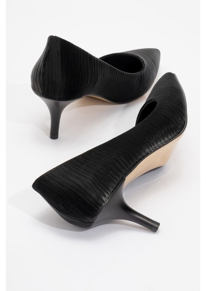 Kadın Sivri Burunlu Stiletto Siyah Kırışık Saten