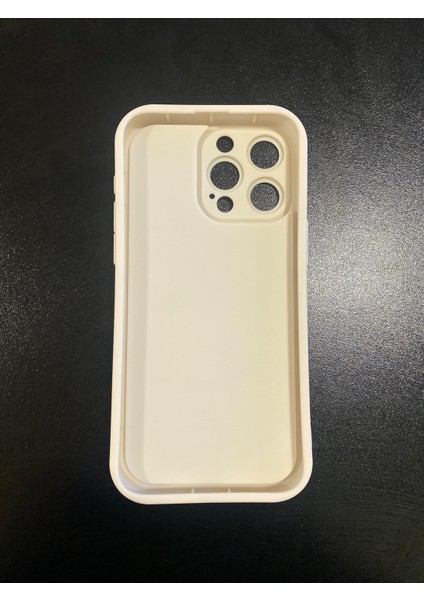 Apple iPhone 15 Pro Siyah Kedi Desenli Telefon Kılıfı