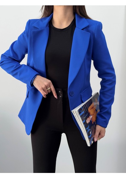 Kadın Blazer Ceket Kısa Düğmeli Astarlı Vatkalı Ceket fiyatları