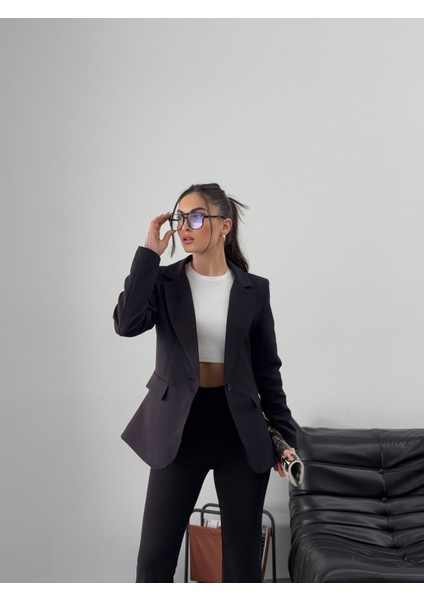 Kadın Blazer Ceket Kısa Düğmeli Astarlı Vatkalı Ceket fırsatları