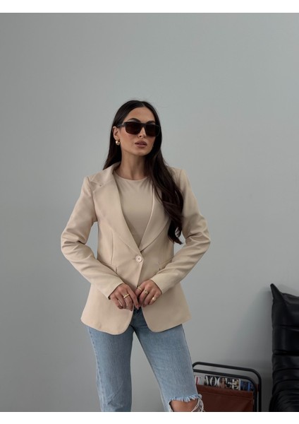 Kadın Blazer Ceket Kısa Düğmeli Astarlı Vatkalı Ceket