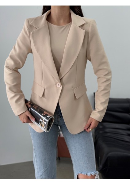 Kadın Blazer Ceket Kısa Düğmeli Astarlı Vatkalı Ceket indirimleri