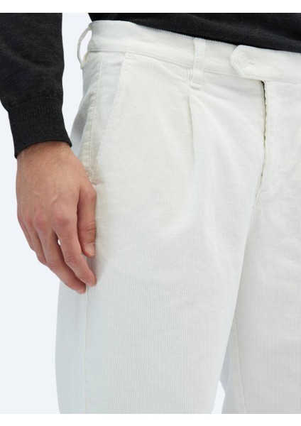 Ekru Dokuma Kadife Casual Pamuk Karışımlı Pantolon