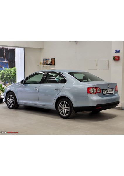 Jetta Mk5 2006-2011 Bagaj Amortisörü 2 Adet