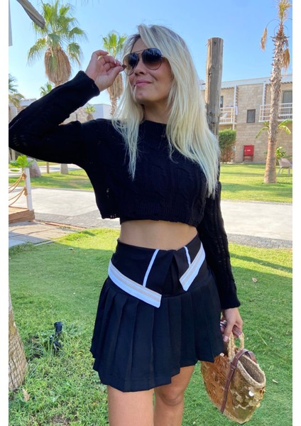 Söküklü Triko Crop Bluz