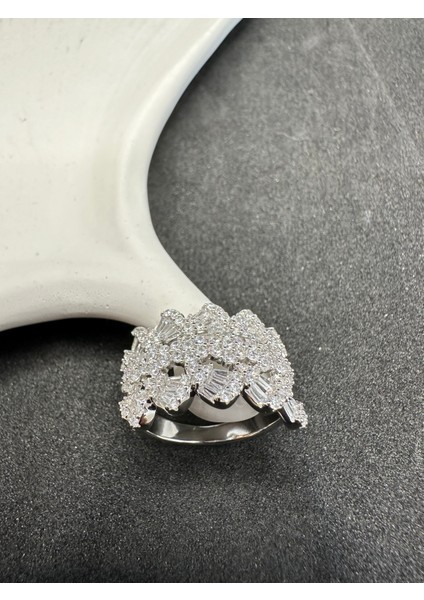 Ithal 3 Sıra Zirkon Taşlı Gümüş Yüzük modelleri