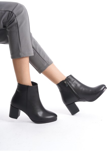 Kadın Siyah Cilt Düz Topuklu Kısa Bot modelleri