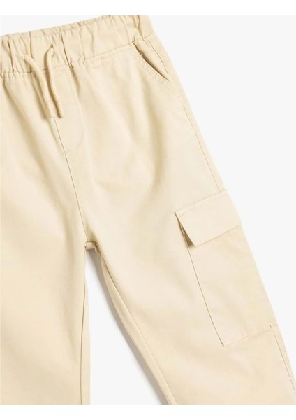 Erkek Çocuk Jogger Kargo Pantolon Beli Lastikli Cep Detaylı 5SKB40054TW - Koton - Ekru - 5-6 Yaş