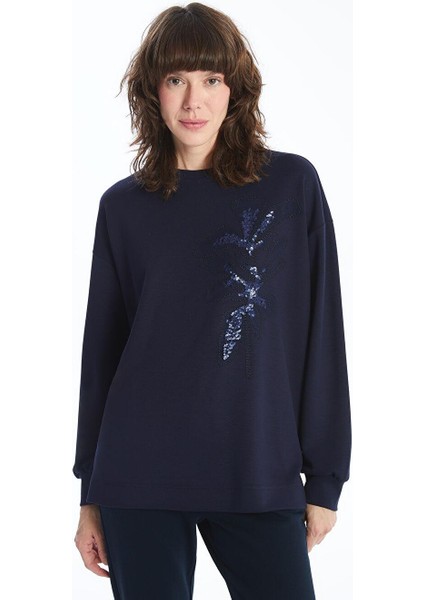 Lcwaıkıkı Basic Bisiklet Yaka Nakışlı Oversize Kadın Sweatshirt