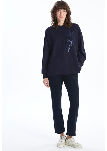 Lcwaıkıkı Basic Bisiklet Yaka Nakışlı Oversize Kadın Sweatshirt fiyatları