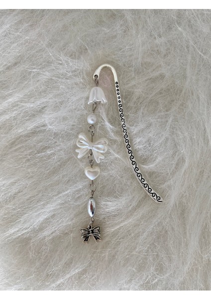 Handmade Coquette Bookmarks fırsatları