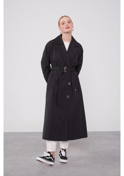 Siyah Kolu Lastik Detay Trençkot modelleri