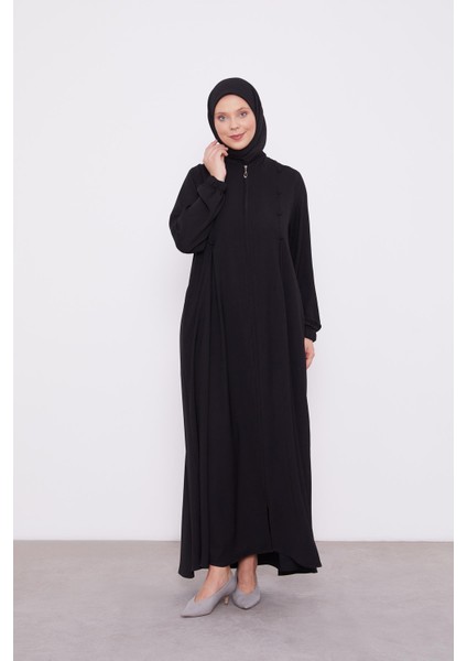 Siyah Dokulu Düğme Detaylı Ferace fiyatları