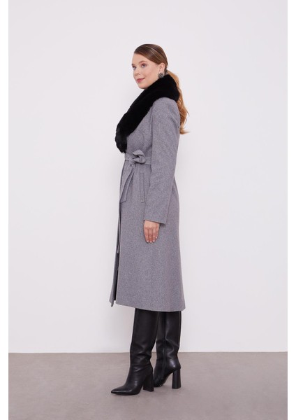 Siyah Yakası Kürklü Kaşe Kaban modelleri