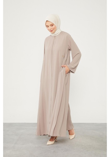 Vizon Yanları Pileli Düğme Detaylı Ferace modelleri