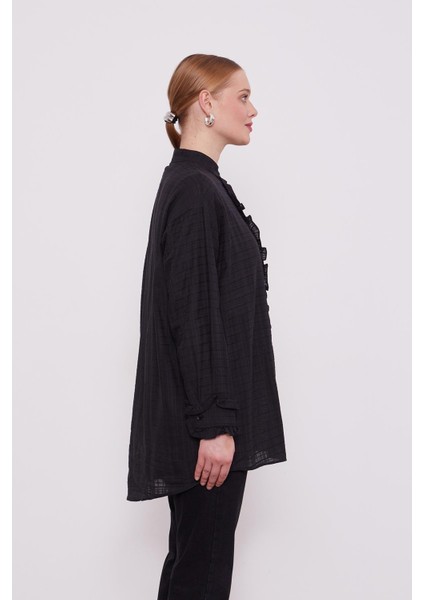 Siyah Patı Fırfırlı Gömlek fırsatları