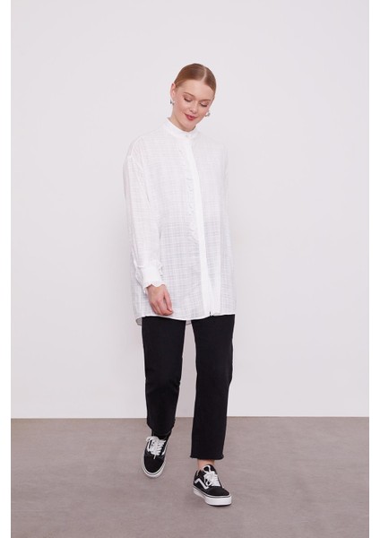 Beyaz Patı Fırfırlı Gömlek fırsatları