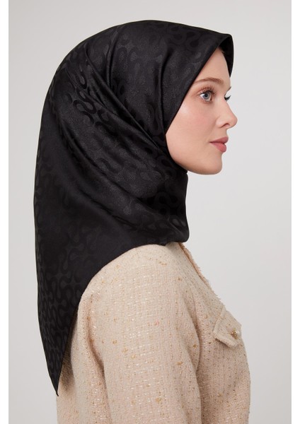 Siyah S Desen Krstal Jakar Eşarp fırsatları