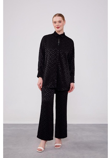Siyah Çiçek Desen Jakarlı İkili Takım