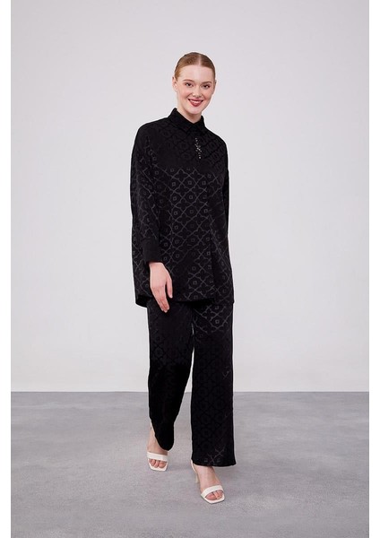 Siyah Çiçek Desen Jakarlı İkili Takım fiyatları