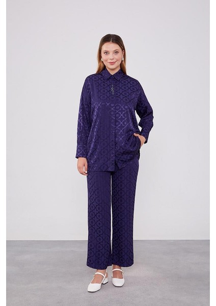 Lacivert Çiçek Desen Jakarlı İkili Takım