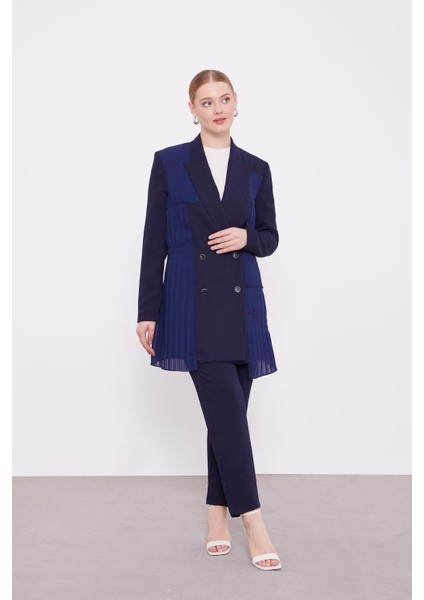 K.Lacivert Plise Şifonlu Ceket Takım