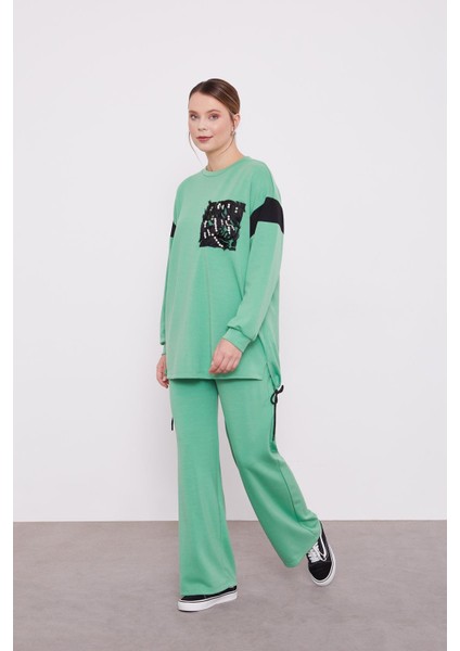 Yeşil İnci Detaylı Spor Takım