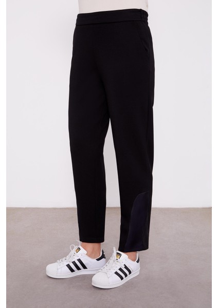 Siyah Zincir Detaylı Spor Takım indirimleri