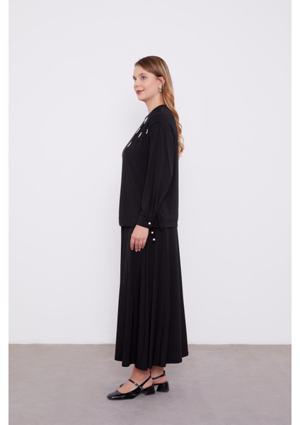 Siyah İnci Detaylı Etekli Takım fırsatları
