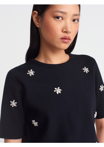 10683 Bisiklet Yaka El Işi Taş Inci Nakışlı Triko Kazak-Siyah