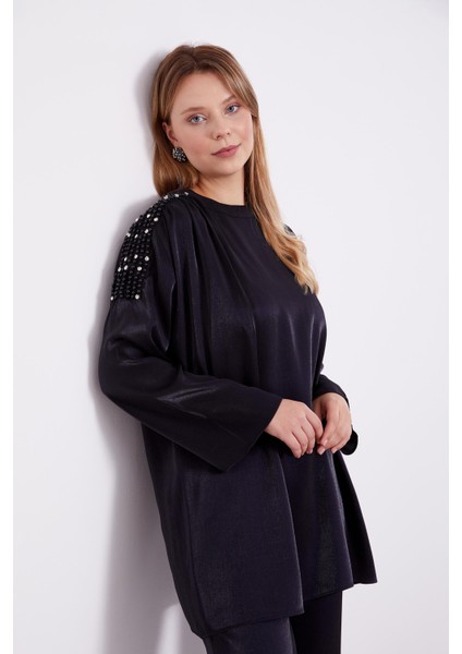 Siyah Omuz İşlemeli Saten İkili Takım fırsatları