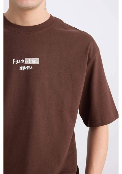 %100 Pamuk Attack on Titan Boxy Fit Bisiklet Yaka Sırt Baskılı Kısa Kollu Tişört D6778AX25SP indirimleri