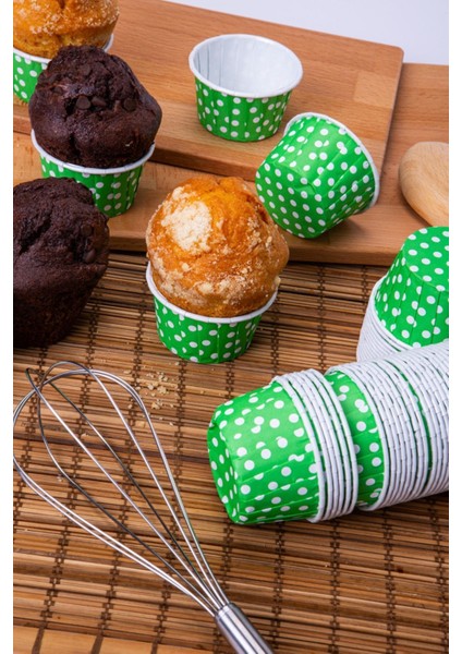 Yeşil Puantiyeli 50'li Kek Kalıbı Fırında Dağılmayan 7 x 3.5 cm Muffin Kalıbı Cupcake Stand Kapsülü modelleri