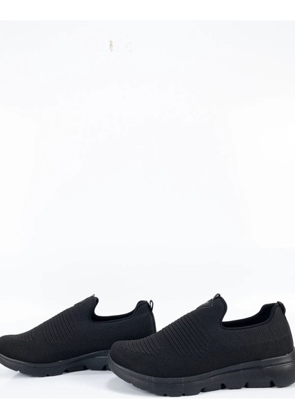 Erkek Siyah Bağcıksız Spor Ayakkabı modelleri
