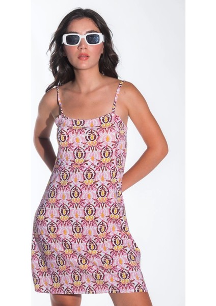 Yazlık Ayarlanabilir Ip Askılı Yumuşak Örme Kumaş Pembe Mini Elbise modelleri