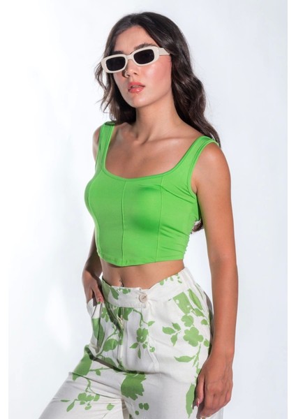 Kadın Önü Oval Kesim Çima Detay Sandy Kumaş Kalın Askılı Kadın Yeşil Crop Bluz modelleri