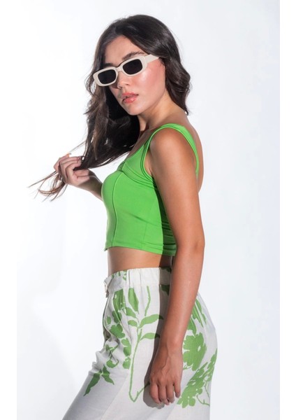 Kadın Önü Oval Kesim Çima Detay Sandy Kumaş Kalın Askılı Kadın Yeşil Crop Bluz fırsatları