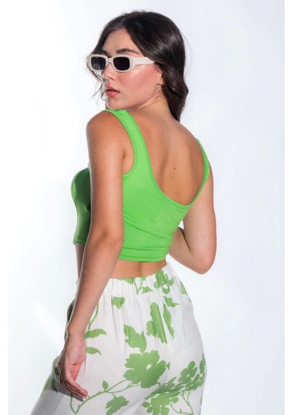 Kadın Önü Oval Kesim Çima Detay Sandy Kumaş Kalın Askılı Kadın Yeşil Crop Bluz indirimleri