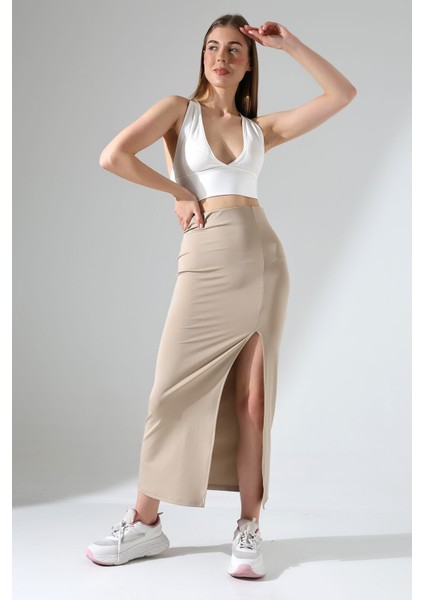 Dalgıç Kumaş Yırtmaçlı Uzun Etek Modern Tarz 92 cm Bej Renkli fırsatları