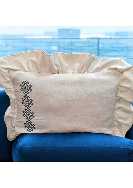 Yıkanmış Keten Dikdörtgen Motif Kanaviçe Nakışlı Fırfırlı Kırlent Kılıfı