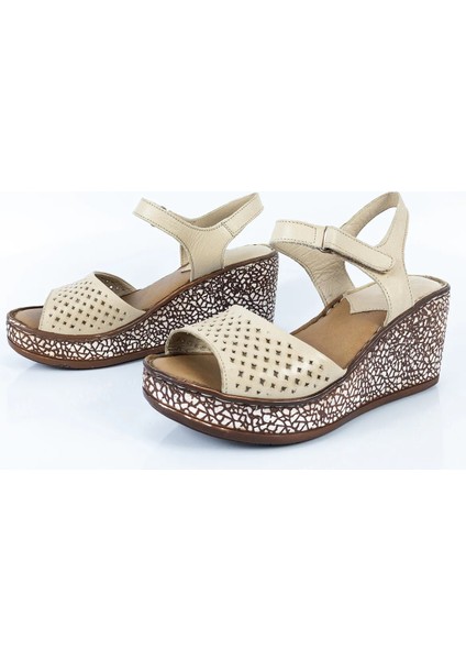 Kadın Bej Deri Dolgu Topuklu Sandalet indirimleri