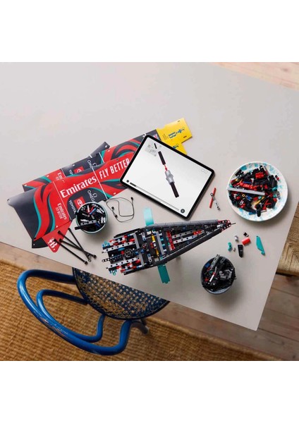 LEGO Technic Emirates Team New Zealand AC75 Yat 42174